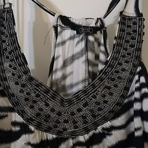 Woman's Shirt - Picture 2 of 4